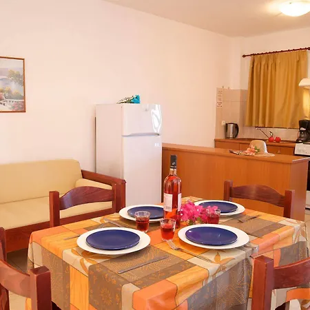 Ammos Hotel apartamentowy Minia