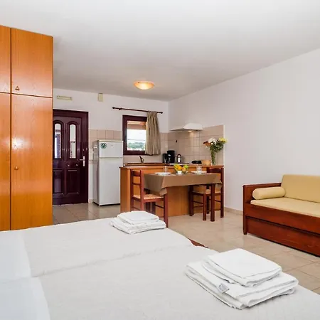 Hotel apartamentowy Ammos 3*